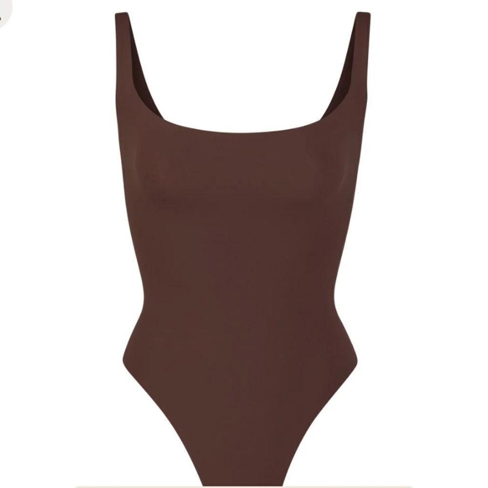1356 NWT Skims Square Neck Bodysuit Sz Small Color Cocoa